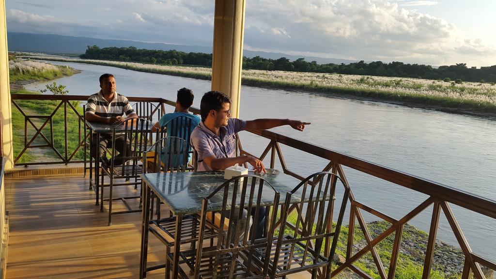 Hotel Jungle Wildlife Camp Sauraha Zewnętrze zdjęcie