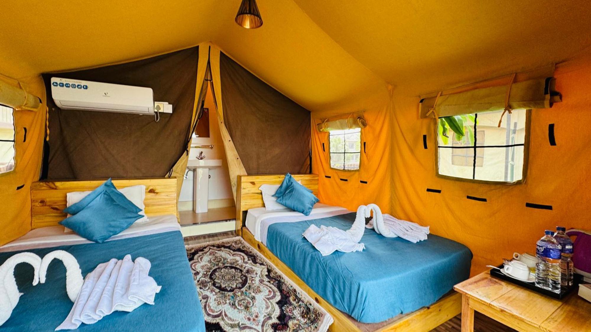 Hotel Jungle Wildlife Camp Sauraha Zewnętrze zdjęcie