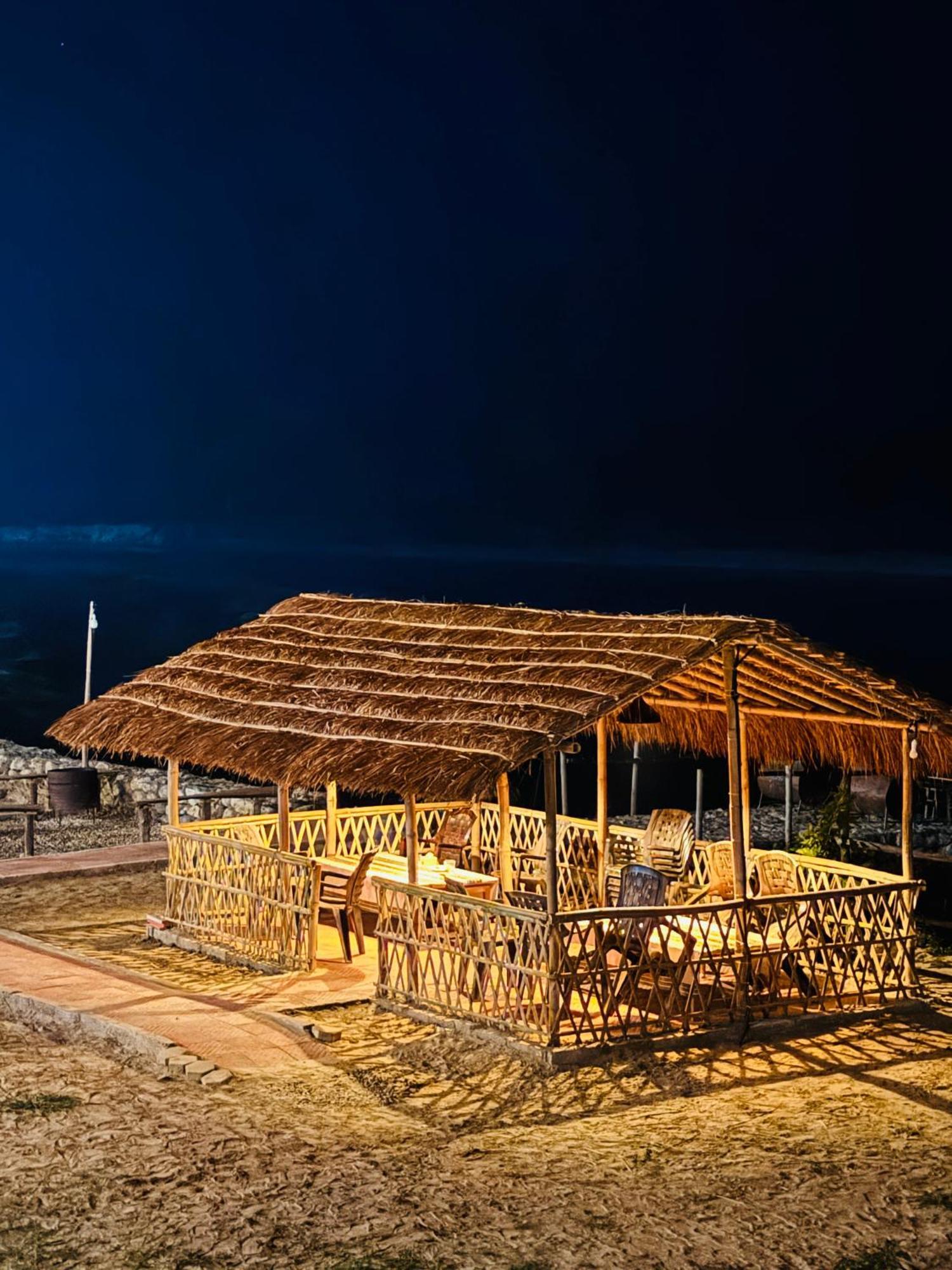 Hotel Jungle Wildlife Camp Sauraha Zewnętrze zdjęcie