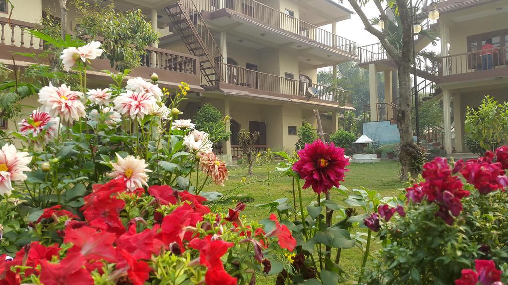 Hotel Jungle Wildlife Camp Sauraha Zewnętrze zdjęcie