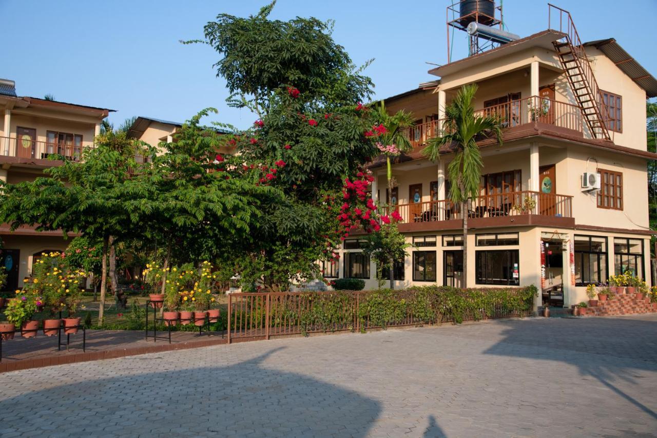 Hotel Jungle Wildlife Camp Sauraha Zewnętrze zdjęcie